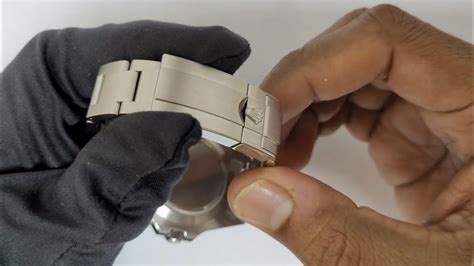 rolex explorer 2 clasp|how to adjust rolex clasp.